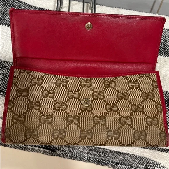 Gucci Tan and Red Women's authentic Wallet(project wallet) - Picture 8 of 16